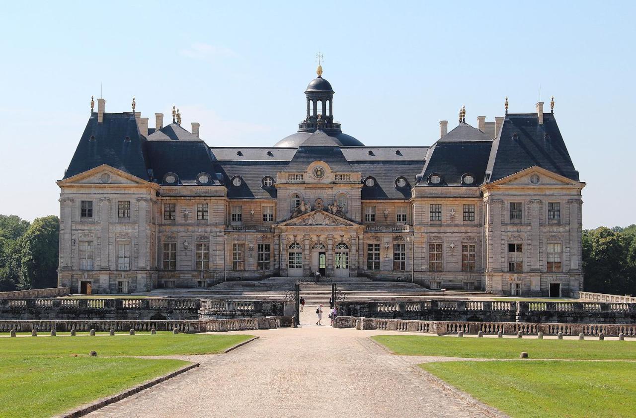 Villa Eugenie Melun Exterior foto